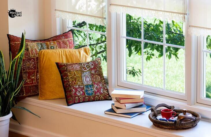 colt de lectura perne decorative carti colt de lectura perne decorative carti planta de interior fereastra