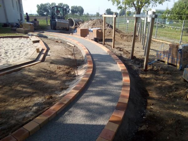 landscaping in proces landscaping in proces curte interioara