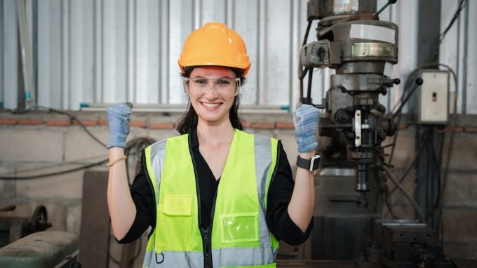 Imbracamintea de lucru, un beneficiu enorm pentru angajati Imbracamintea de lucru, un beneficiu enorm pentru angajati