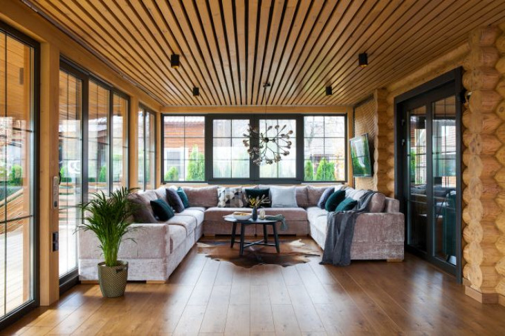 casa moderna din lemn interior lemn tip cabana