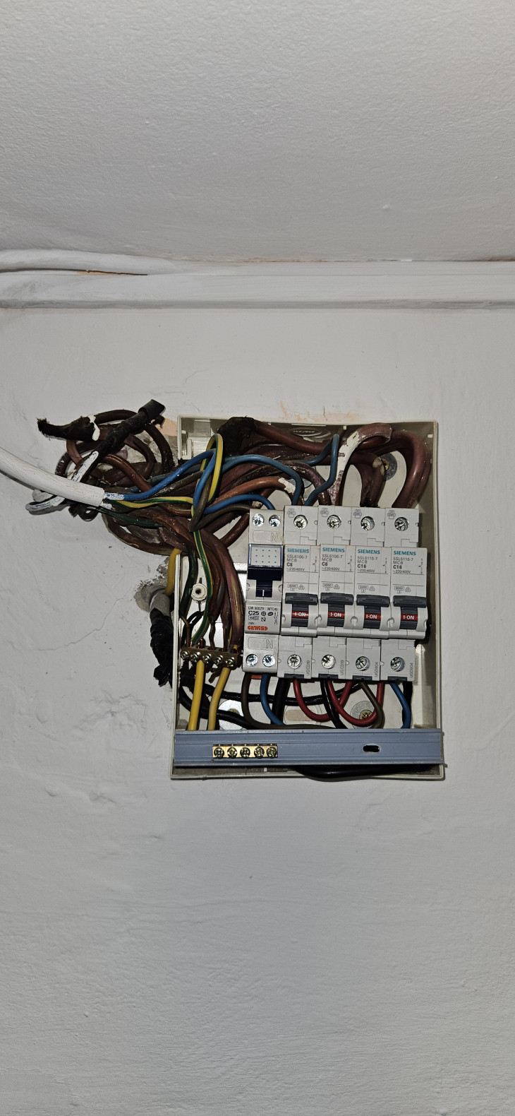 Schimbare tablou electric