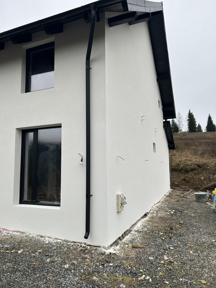 Fațadă - Dorna Arini