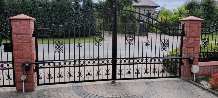 Motorizare porti batante