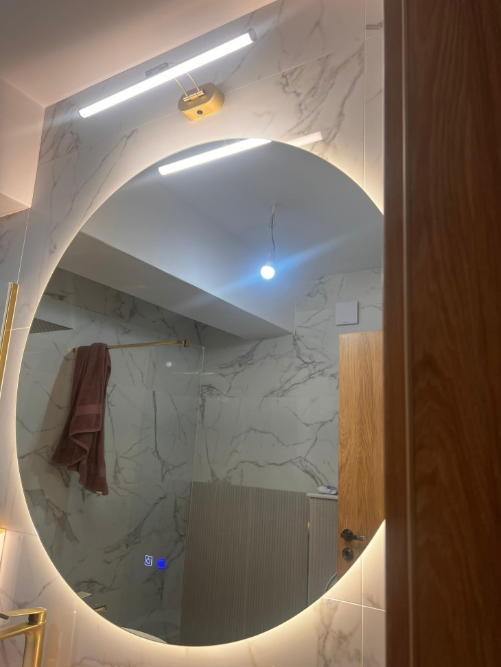 Iluminat oglinda baie apartament 3 camere