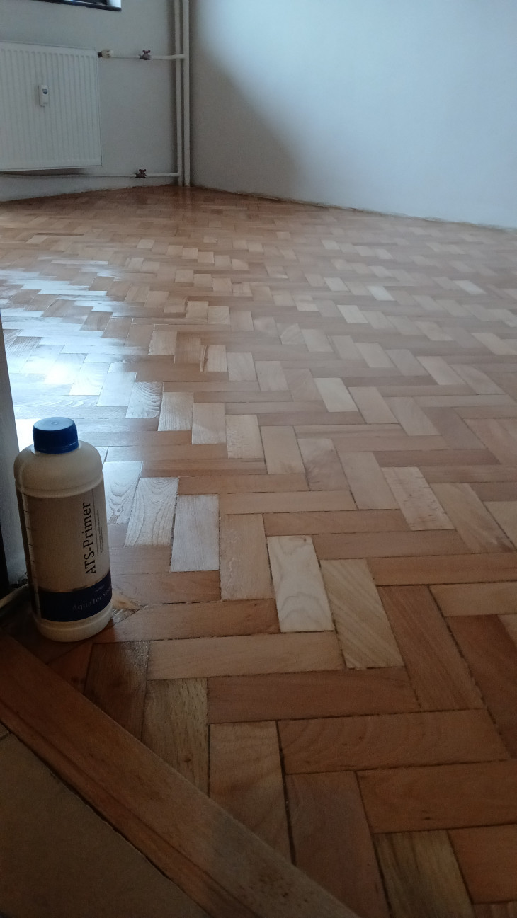 Reconditionare parchet din lemn masiv