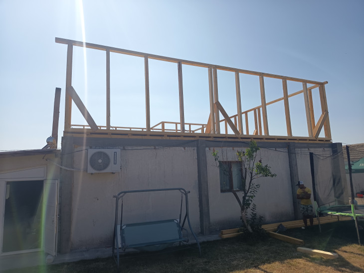 Realizare etaj cu dulgherie lemn