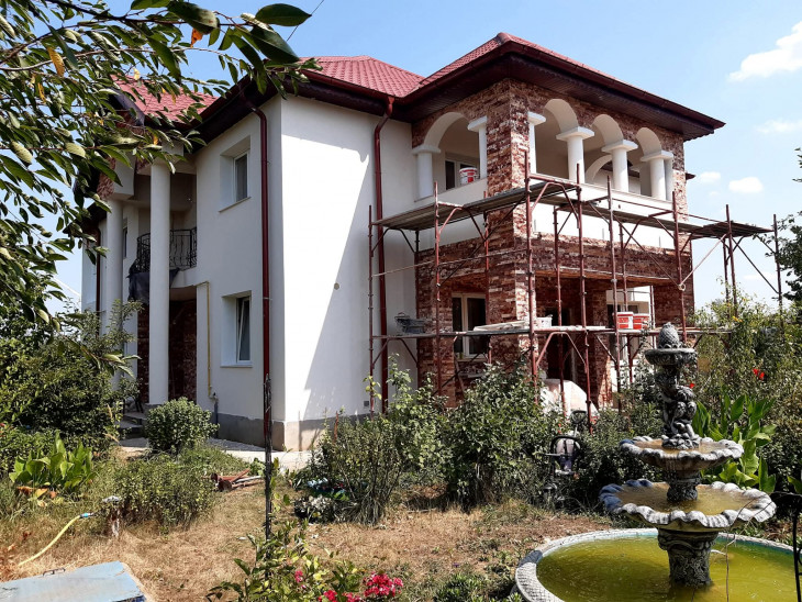 Fațada casa