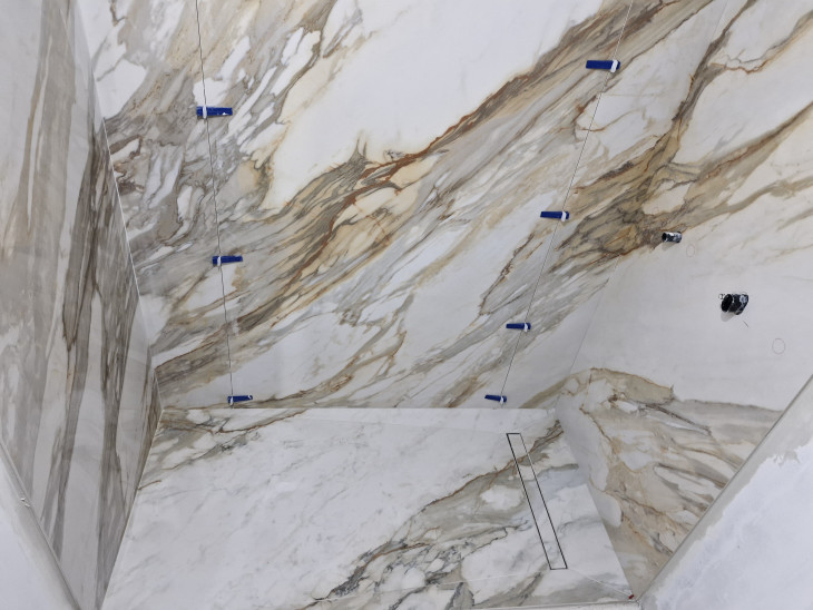 Montaj placi ceramice de dimensiuni mari