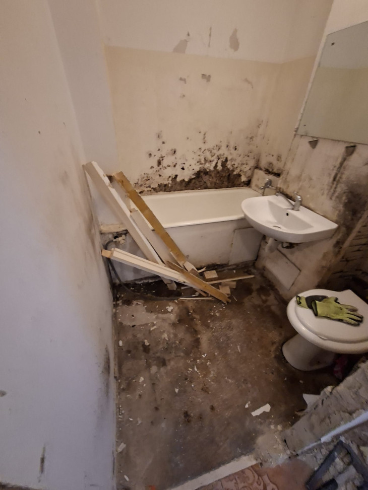 Renovare completa baie.