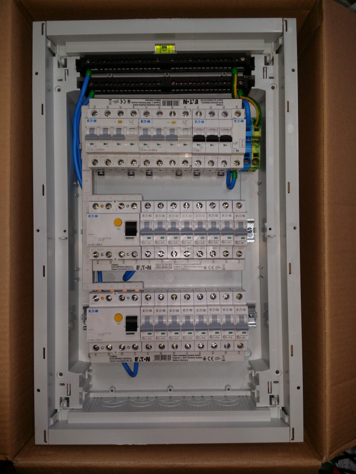 Tablou trifazic compact Eaton Tablou trifazic compact Eaton