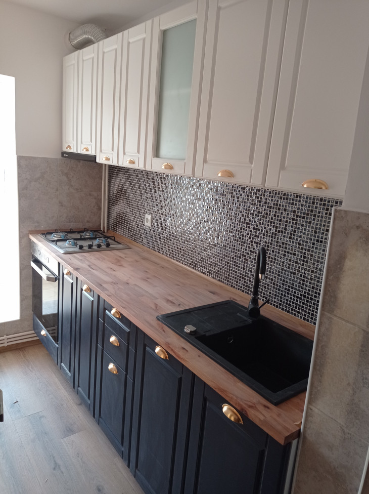 montaj de mobila profesional, suport tv, galerii, mobilier.
